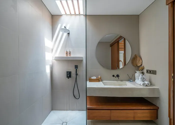 Modern 2br Pool Villa, 5 Min To Canggu & Seminyak Villa *