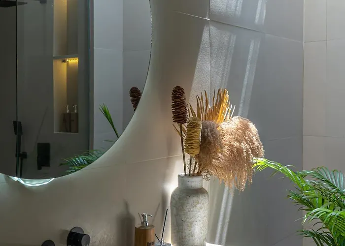 Modern 2br Pool Villa, 5 Min To Canggu & Seminyak Villa