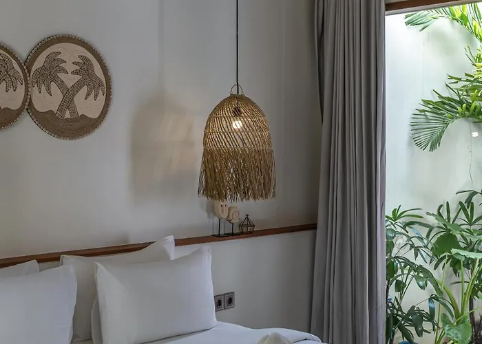 Modern 2br Pool Villa, 5 Min To Canggu & Seminyak Kerobokan (Bali)