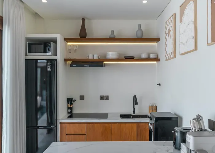Modern 2br Pool Villa, 5 Min To Canggu & Seminyak Villa *