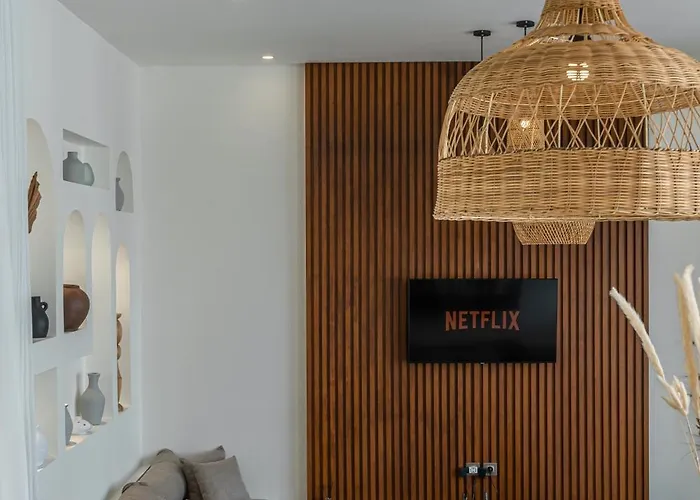 Modern 2br Pool Villa, 5 Min To Canggu & Seminyak Villa *
